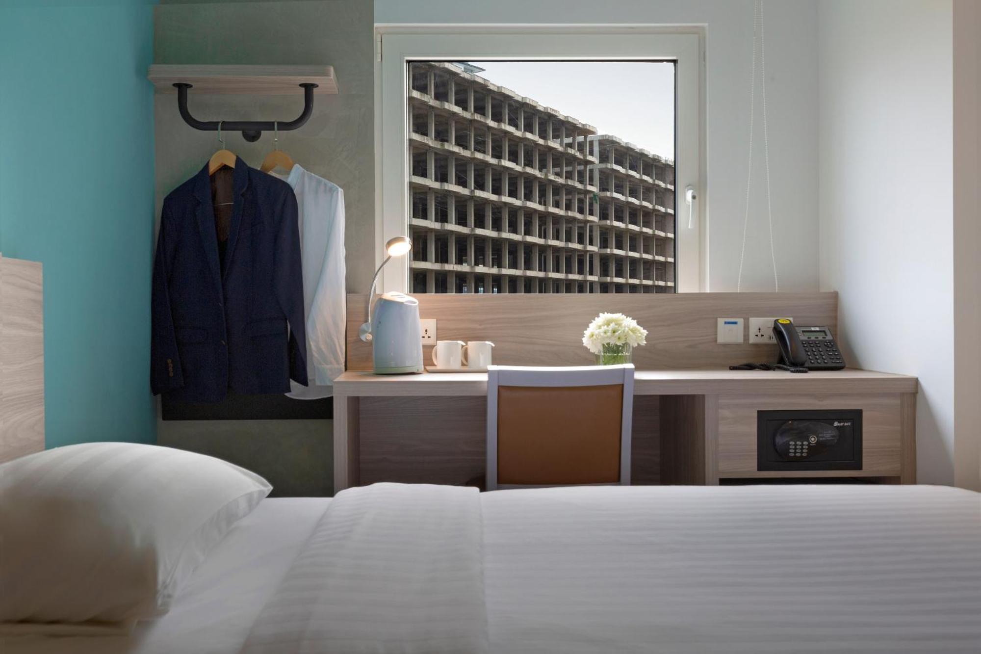 Ibis Budget Phnom Penh Riverside Exterior foto