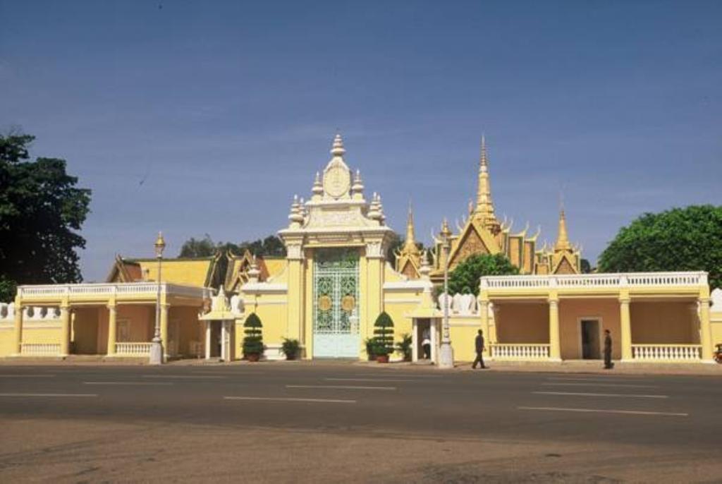 Ibis Budget Phnom Penh Riverside Exterior foto